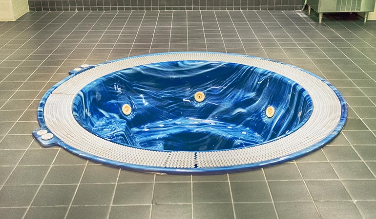 changing room bernabeu tour