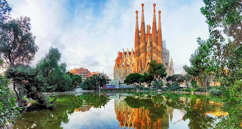 visit sagrada familia tips