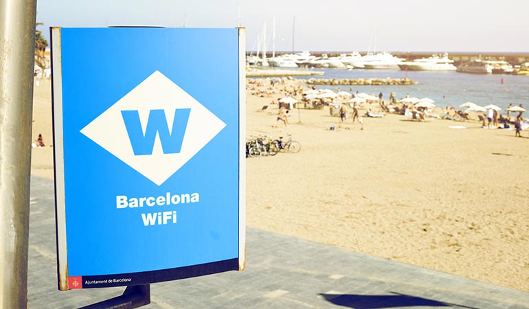 barcelona travel guide free wifi