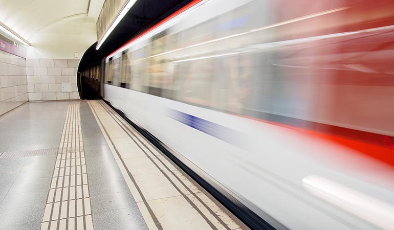 barcelona travel guide transport