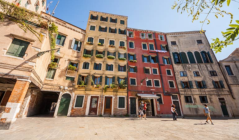 alternative things to do in venice