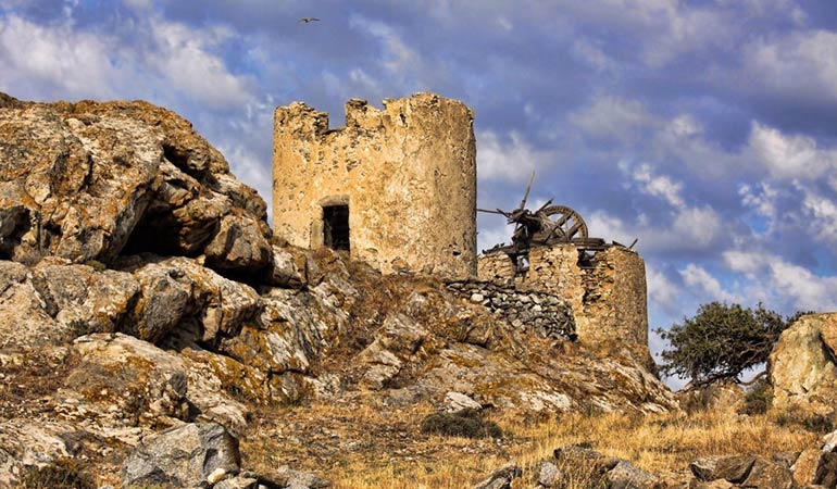 abandoned and haunted places in barcelona