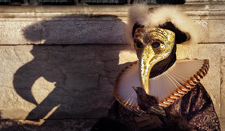 venetian mask medico de la peste