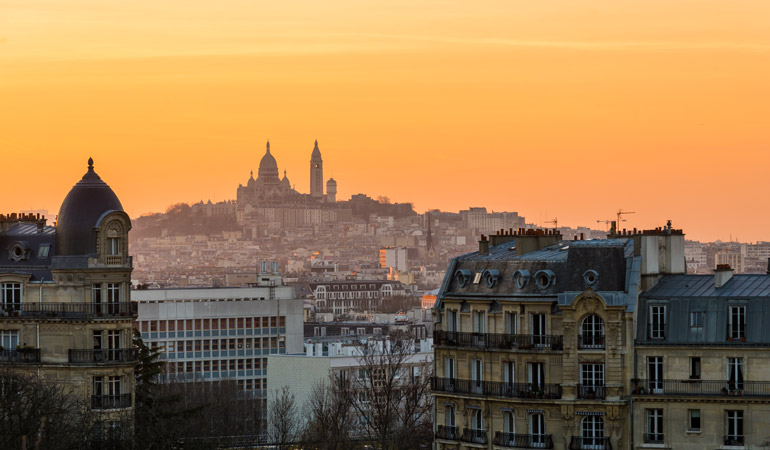 buttes chaumont park paris