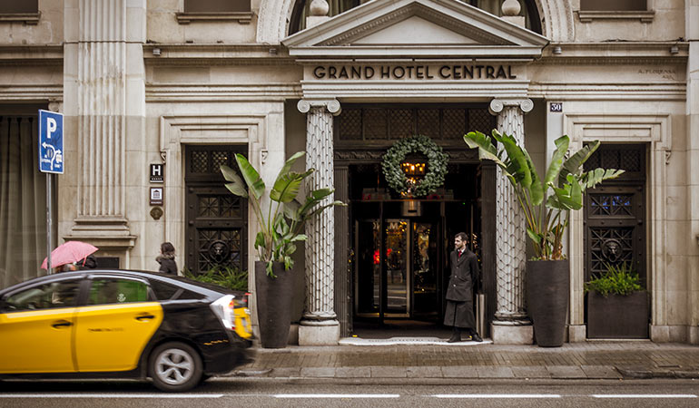 best rooftop bars barcelona sky bar at grand hotel central 