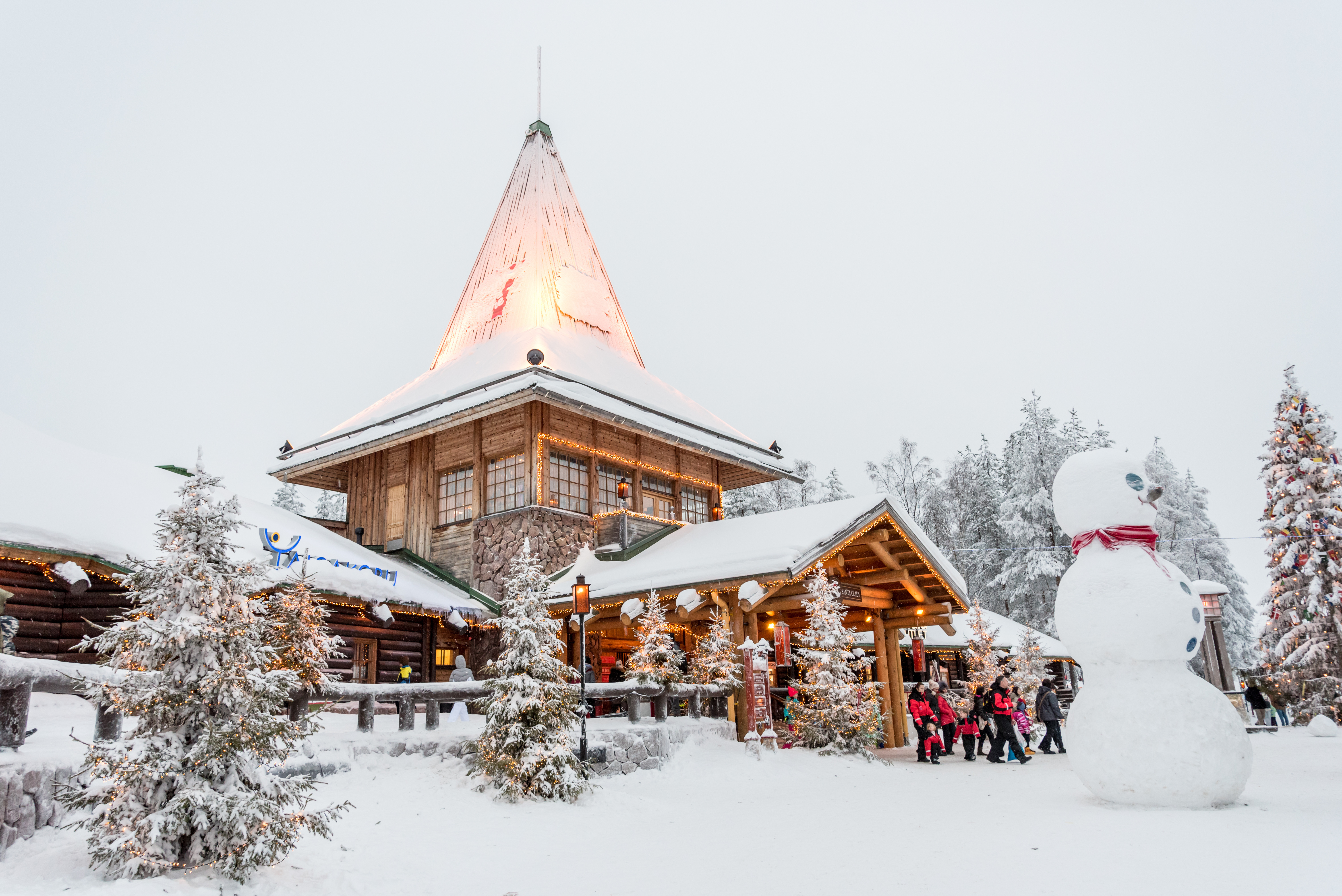 Visiting Santa’s Village in Rovaniemi 