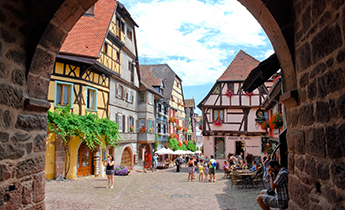 what to do in Colmar old town