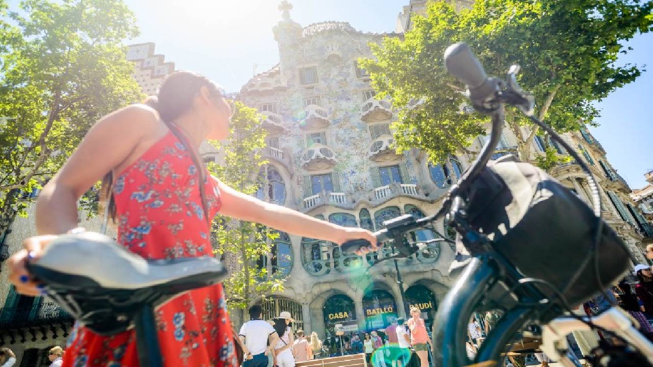 Front of casa batllo