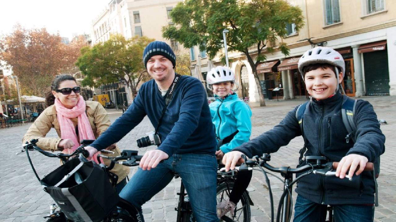 Barcelona Family bike tour