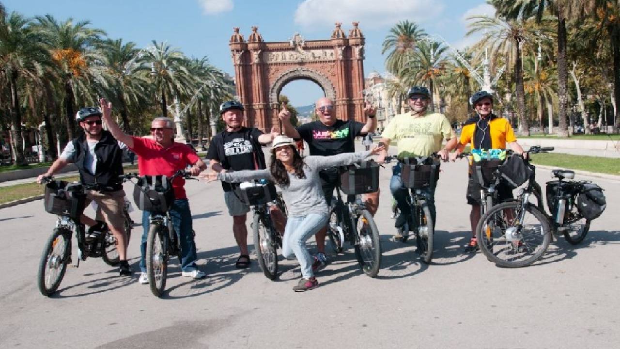 barcelona city Tour on bike