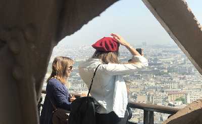 Eiffel tower and Girls