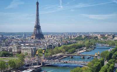 Seine river and Eiffel Tower