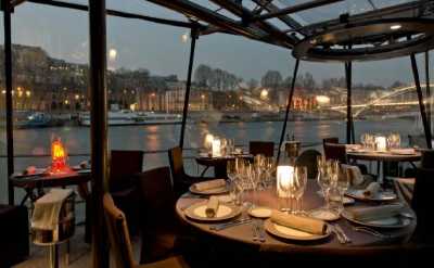 Dinner Seine River cruise Bateaux Parisiens