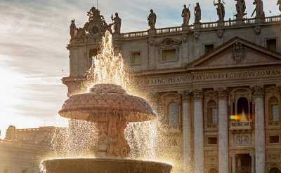 Vatican Fountain square