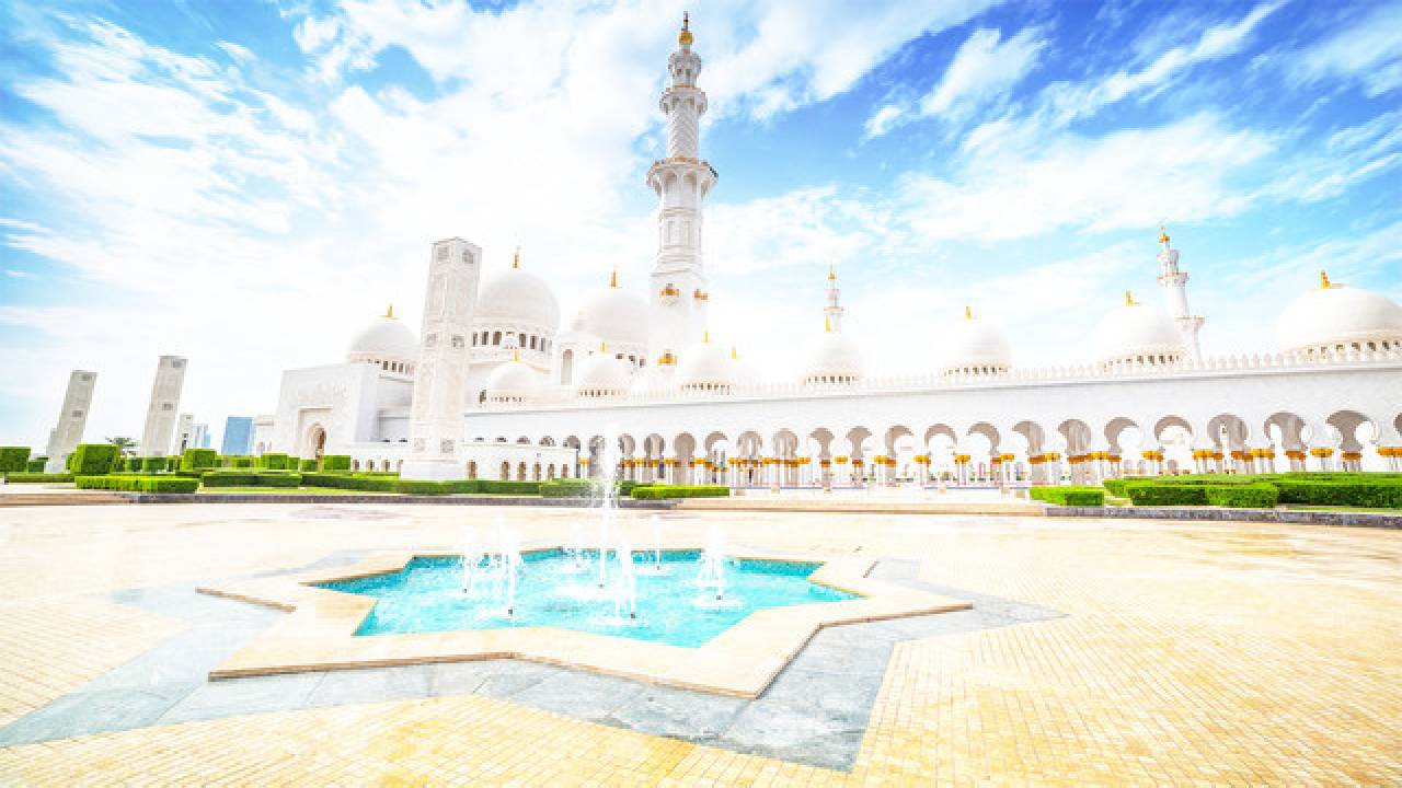  Sheikh Zayed Mosque