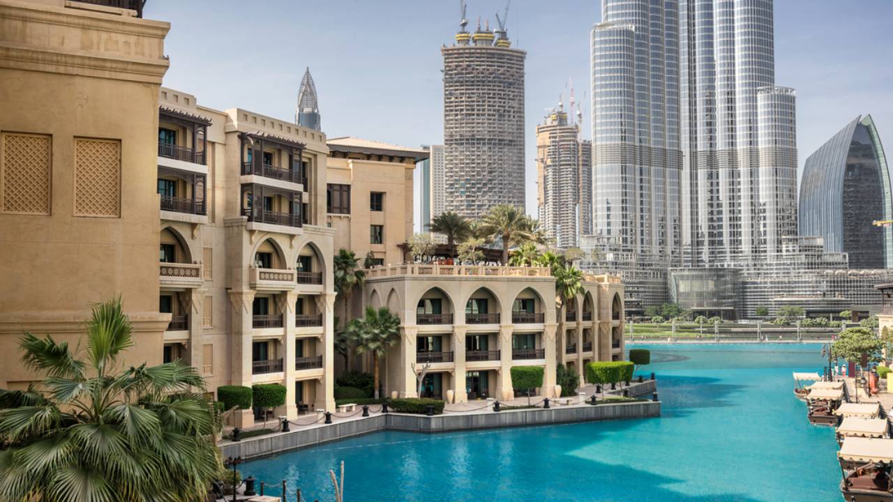 Souk Al Bahar in Dubai