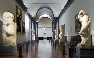David inside Accademia