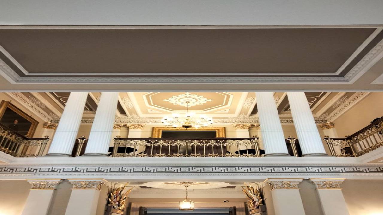 Discovery Walk in Edinburgh: A Tale of Two Towns