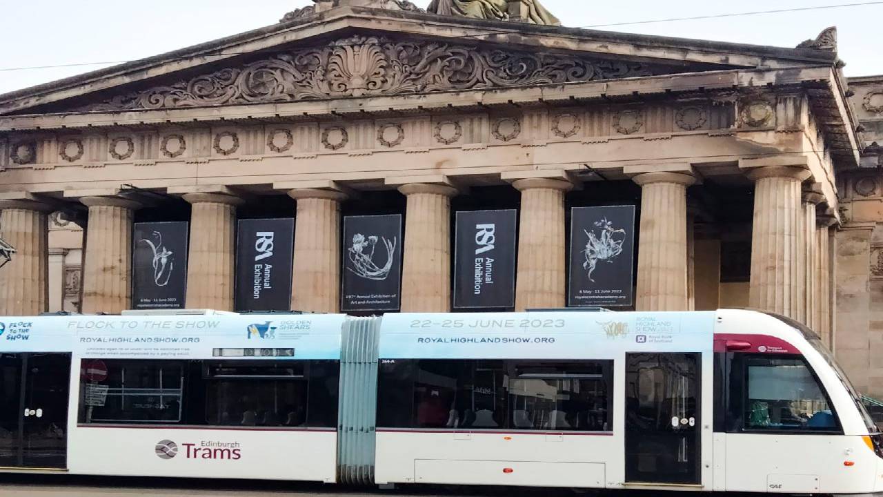 Discovery Walk in Edinburgh: A Tale of Two Towns