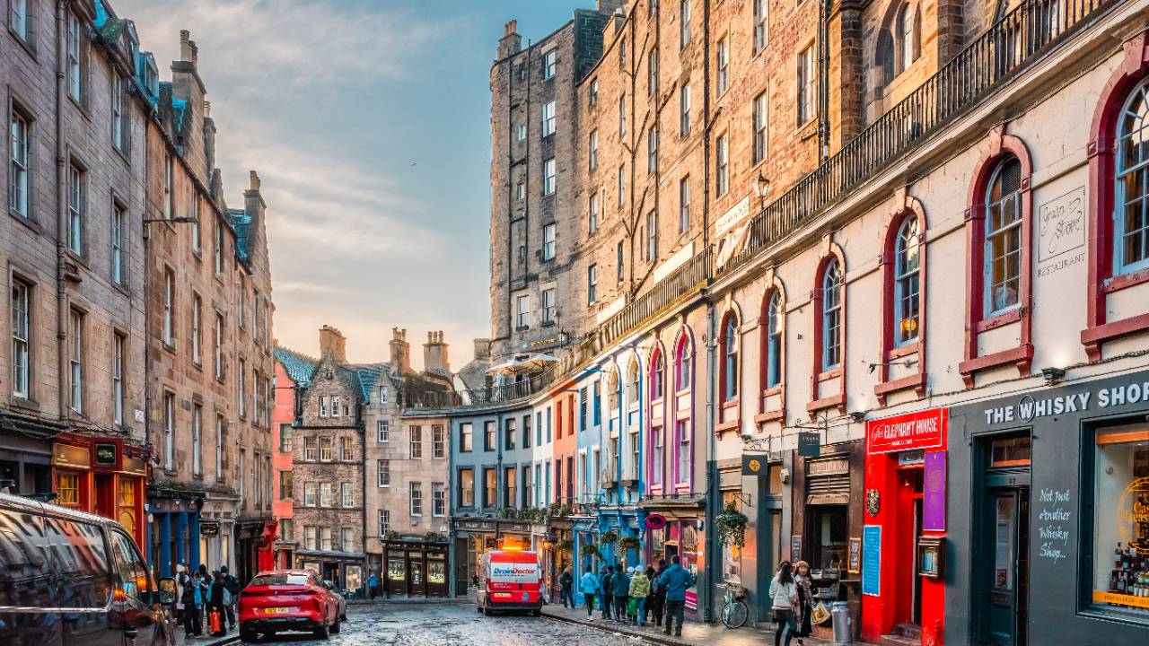 Colourful buildings of Victoria Street in Edinburgh Old Town