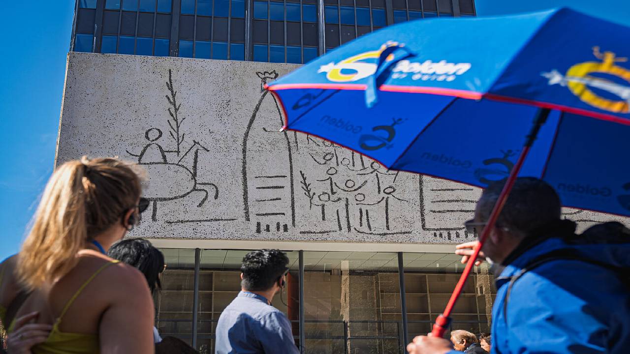 Barcelona Walking Tour: Old Town, Hidden Gems & Gothic Quarter Secrets