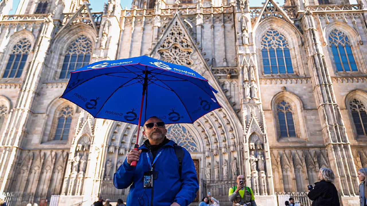 Barcelona Walking Tour: Old Town, Hidden Gems & Gothic Quarter Secrets