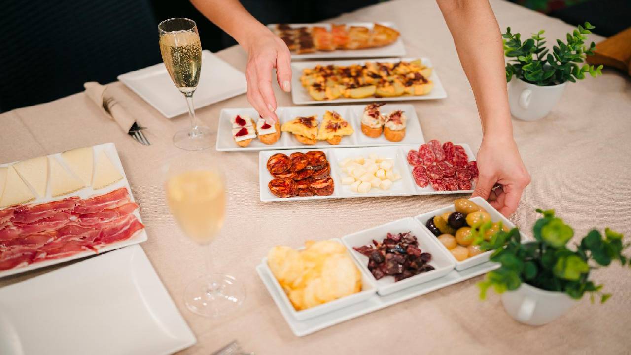 Sagrada Familia Jamon & Tapas Tasting Experience