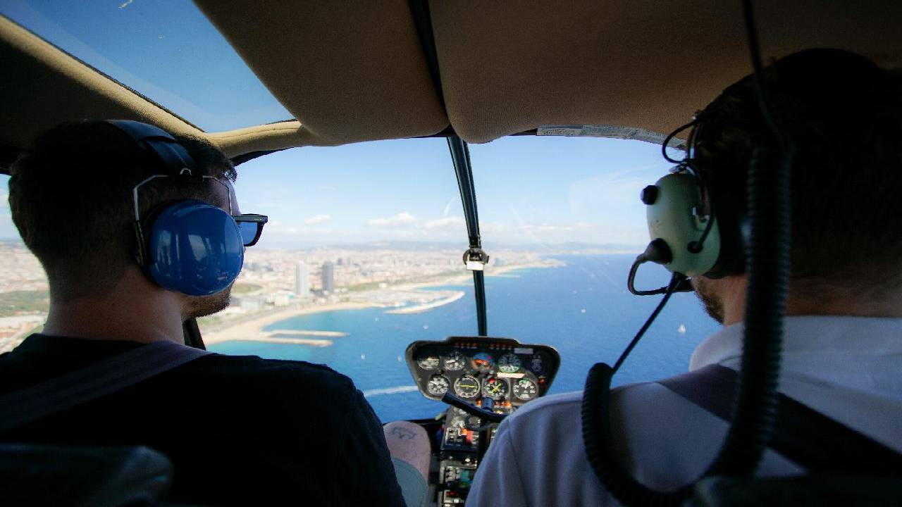 40 Minutes PRIVATE Helicopter Flight Barcelona Coast & Montserrat