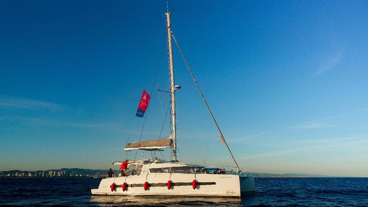 Catamaran Sunset Sailing Experience Barcelona - Small group