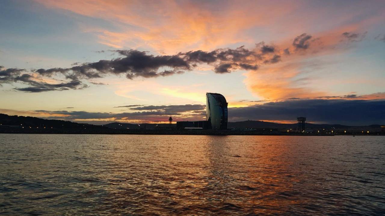 3 Hours PRIVATE CATAMARAN up to 35 Guests Sailing Experience Barcelona