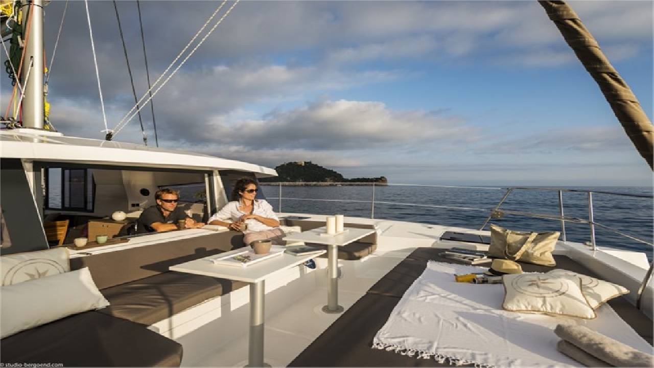 4 Hours PRIVATE CATAMARAN up to 35 Guests Sailing Experience Barcelona