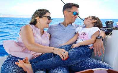 6 Hours Private Sailing Experience Barcelona up to 11 Guests