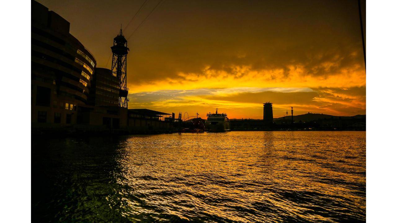 Sunset Live Sax & Sailing Experience Barcelona 2 h. 