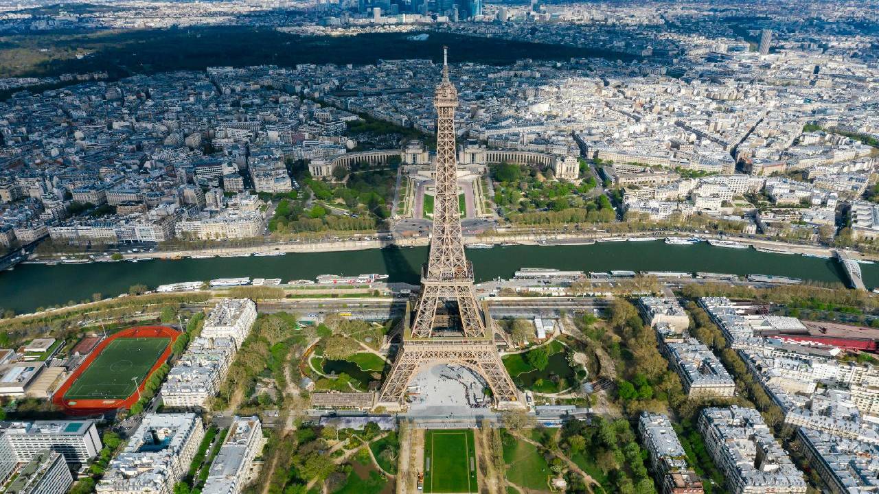 Best of Paris Walking Tour: Top Sights in 2.5 - 3 Hours