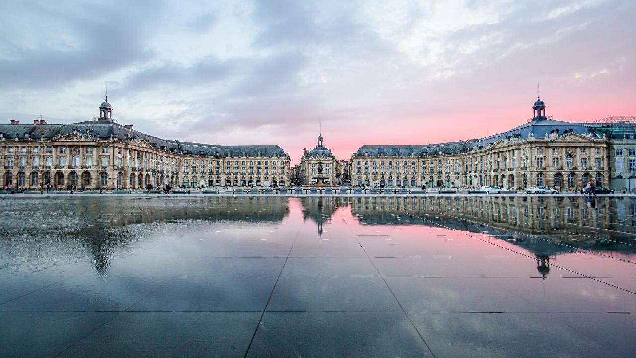 Best of Paris Walking Tour: Top Sights in 2.5 - 3 Hours