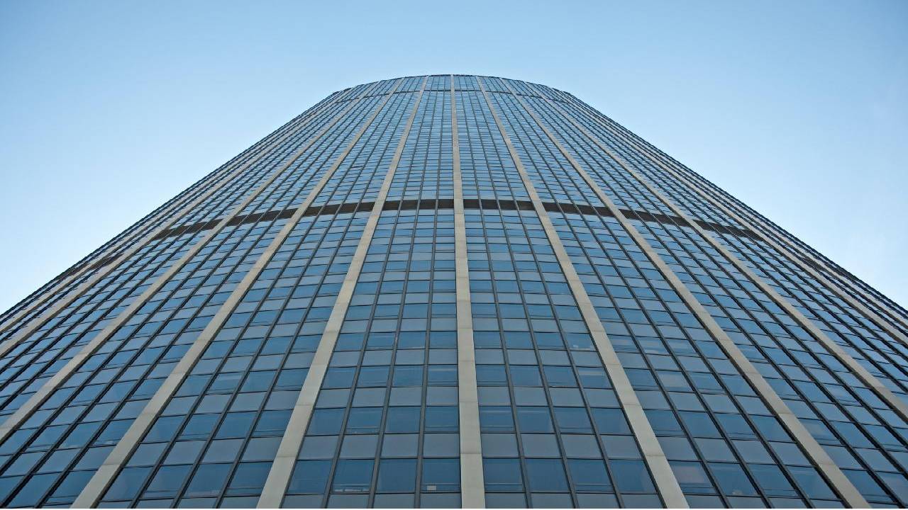 Montparnasse Walking Tour & Rooftop Paris Views