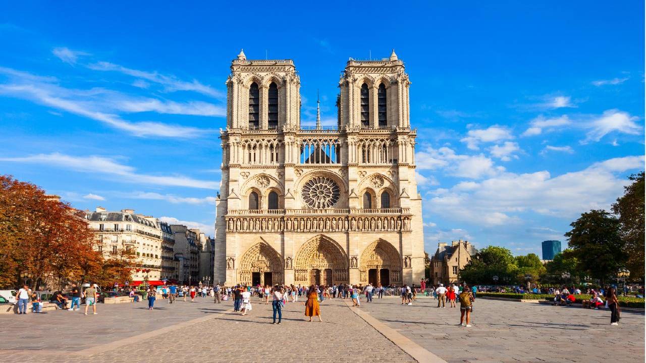 Secrets of Notre Dame: Walk Through History with Crypt Entry