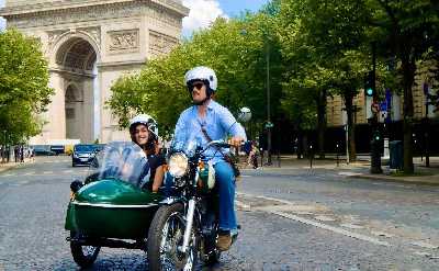  Private Vintage Sidecar Tour with a Guide