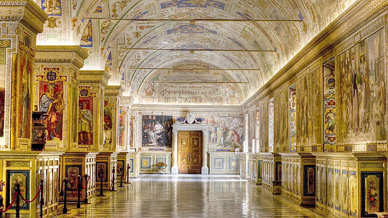 Copy of Rome: Fast Track Entrance to the Vatican Museums and the Sistine Chapel Guided Tour