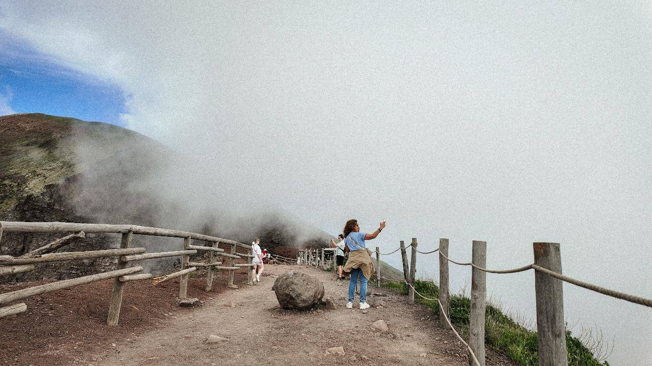 Mount Vesuvius from Rome: Bus, Ticket and Audio Guide
