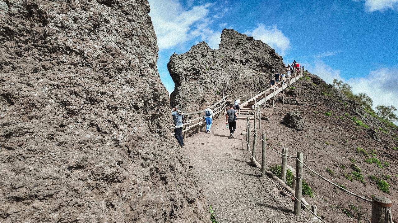 Mount Vesuvius from Rome: Bus, Ticket and Audio Guide