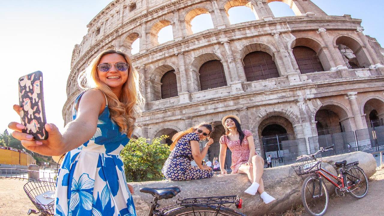 Colosseum self tour with priority entrance and audio guide 