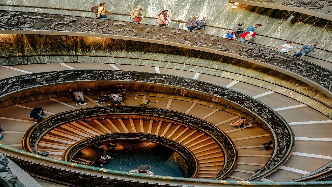 A. VATICAN MUSEUMS SKIP THE LINE: IMMERSE YOURSELF IN ART AND HISTORY 