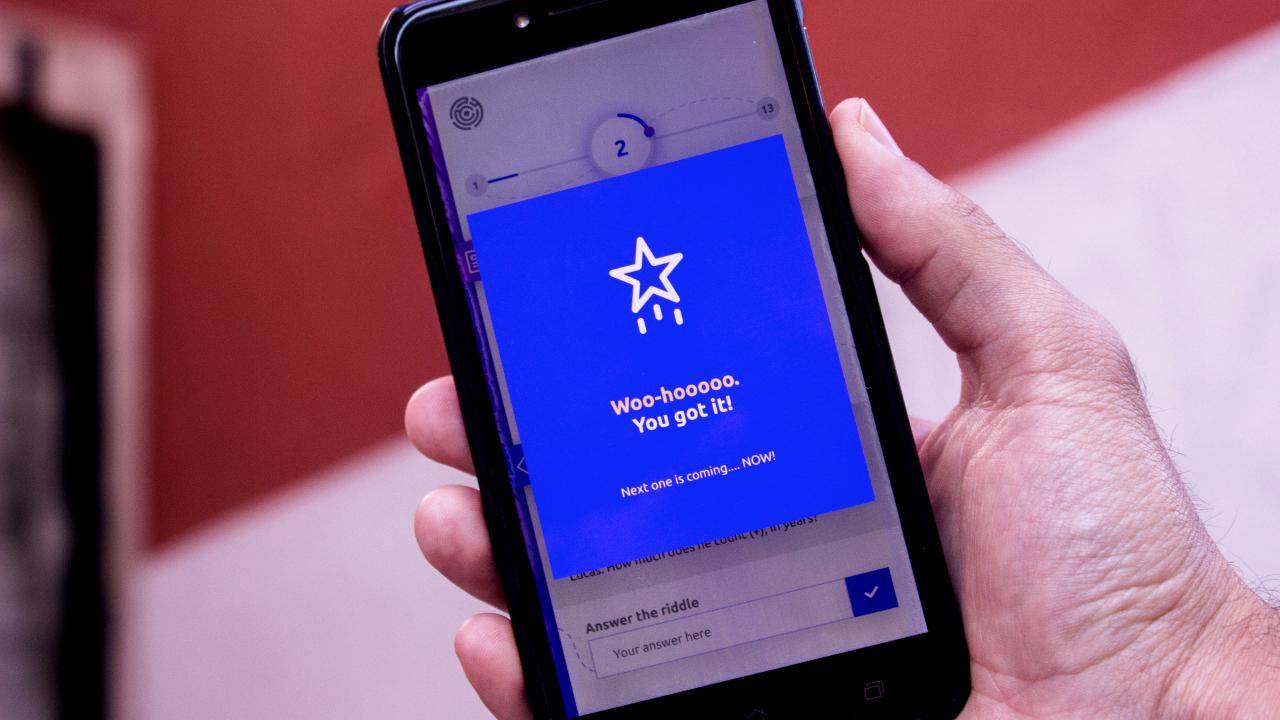 Discovery walk in London’s Piccadilly Circus and Whitehall - politics, culture and mind-blowing history!