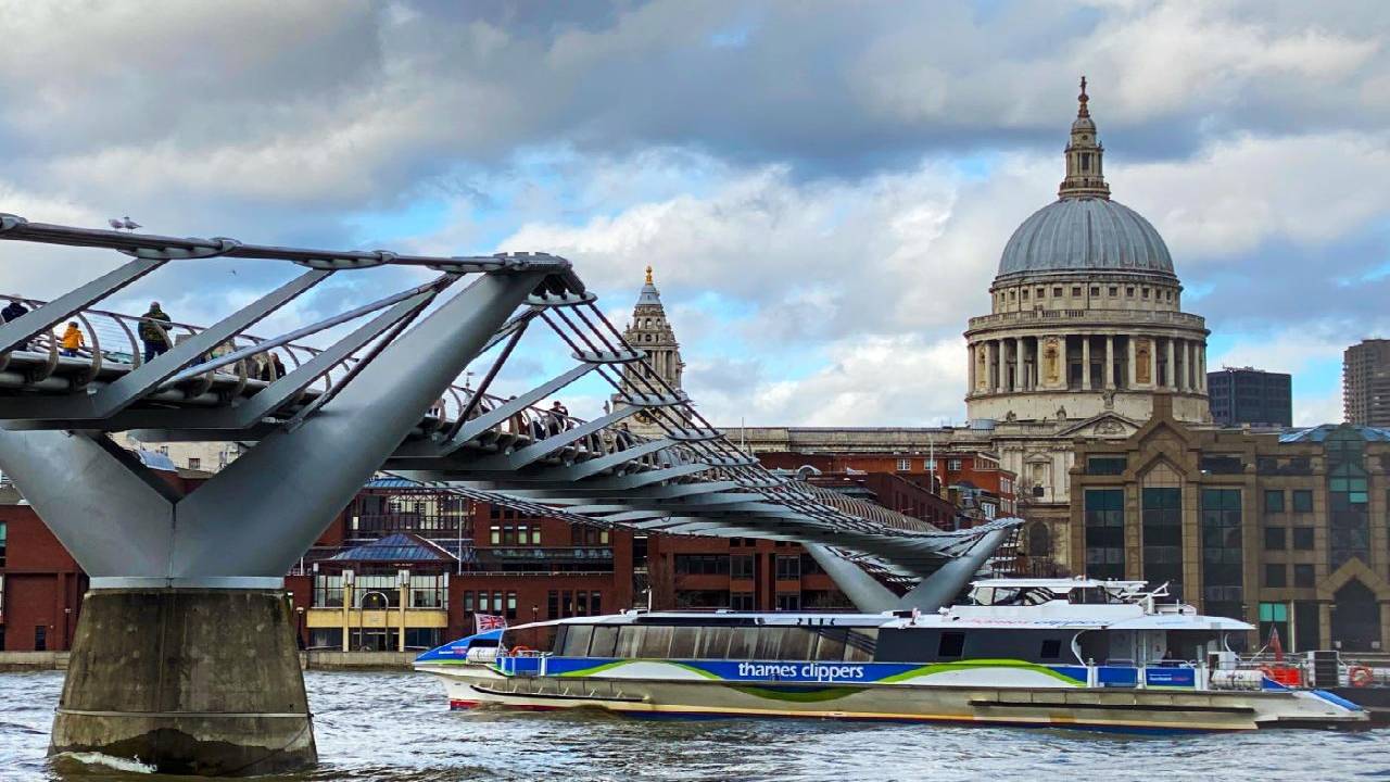 Discovery walk in London’s South Bank - sightseeing secrets and riverside riddles!