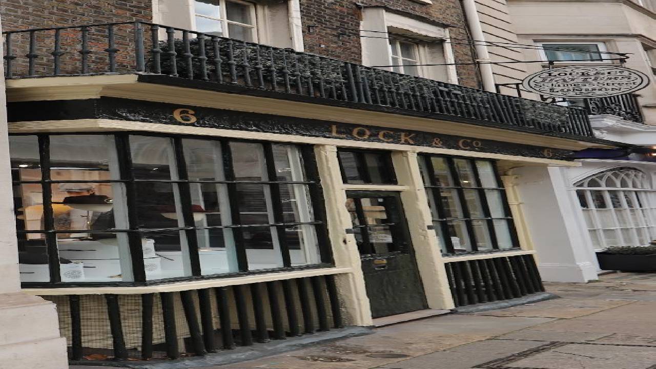 Private Royal Walk and Moet Chandon Harrods