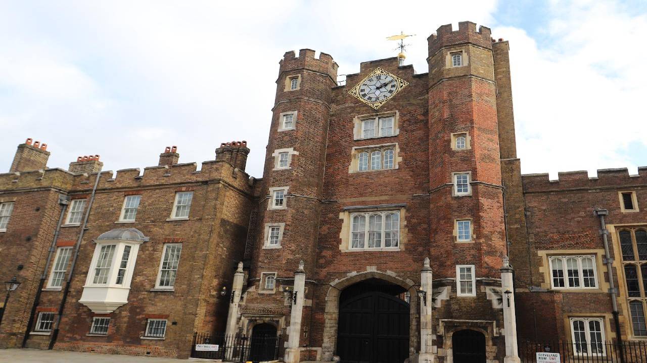 Private Royal Walk and Moet Chandon Harrods