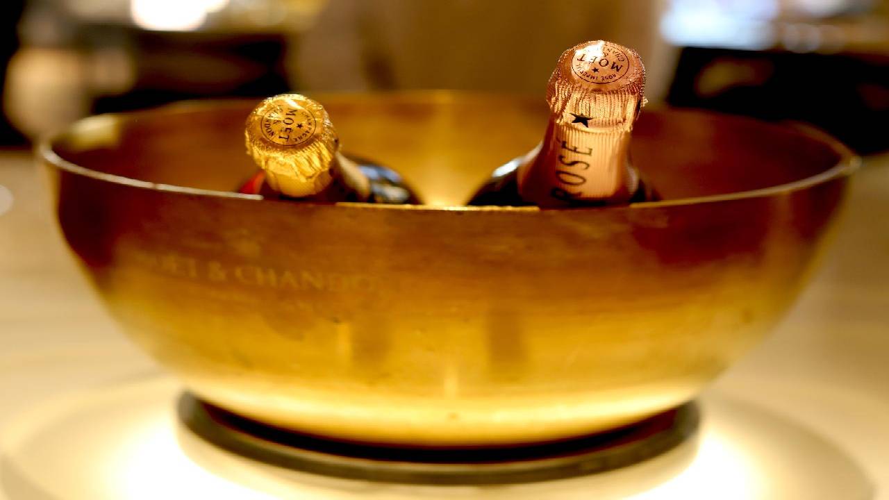 Private Royal Walk and Moet Chandon Harrods