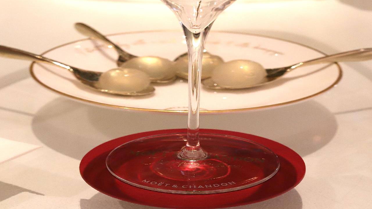 Private Royal Walk and Moet Chandon Harrods