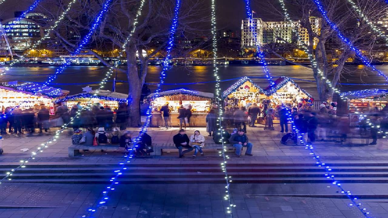 The Christmas Lights and Bites Tour